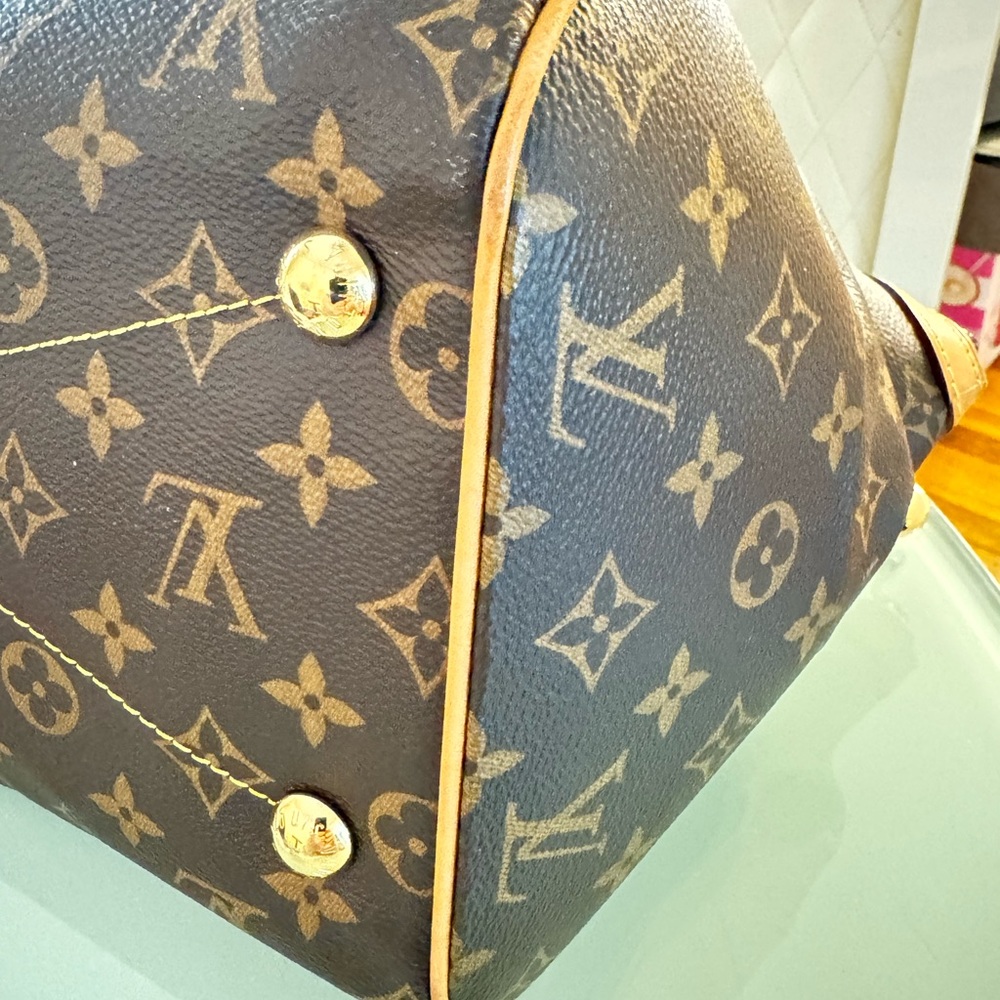 Louis Vuitton Monogram Canvas Tivoli GM Satchel - Picture 10 of 16
